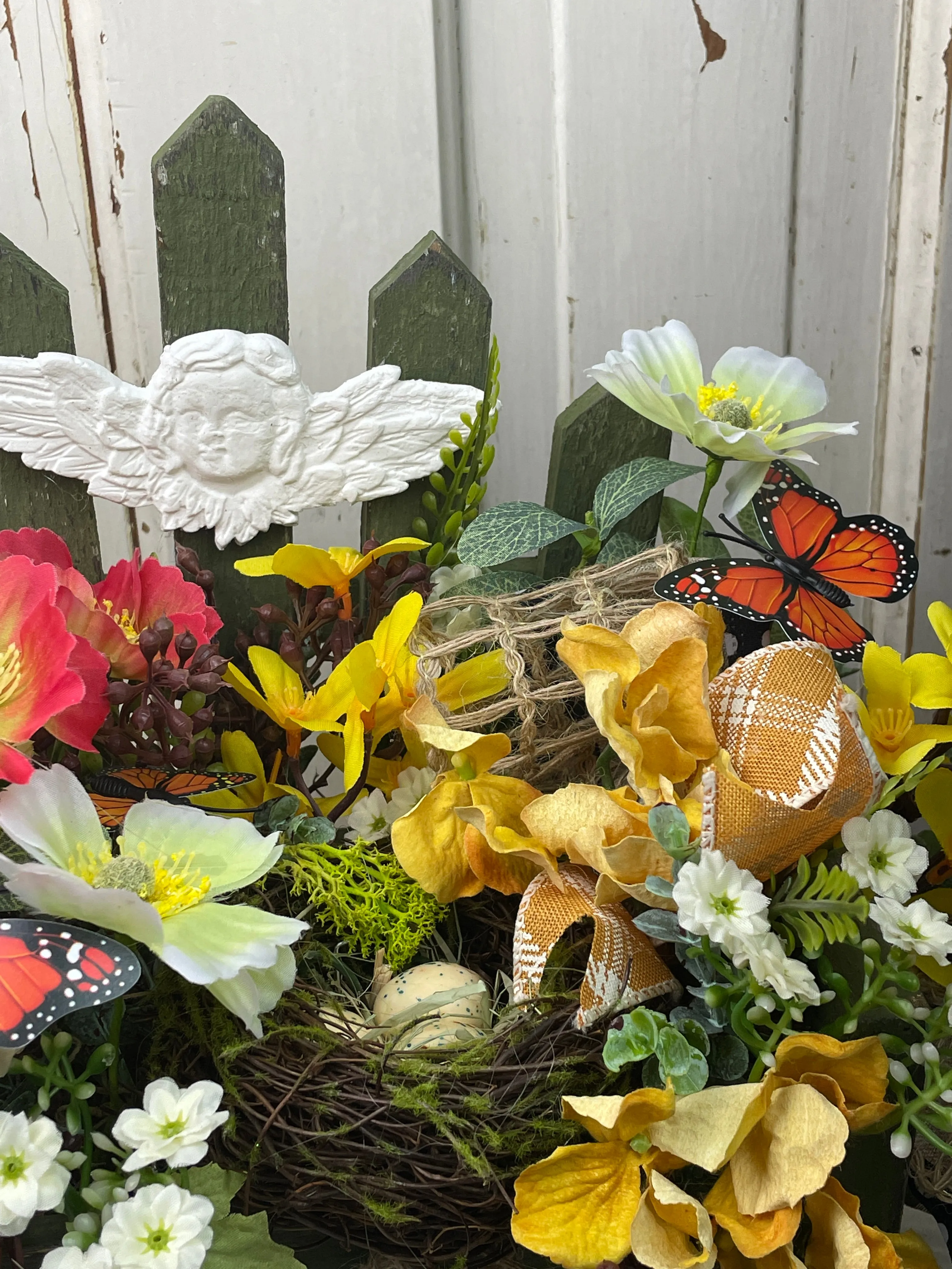 Bright Spring floral centerpiece