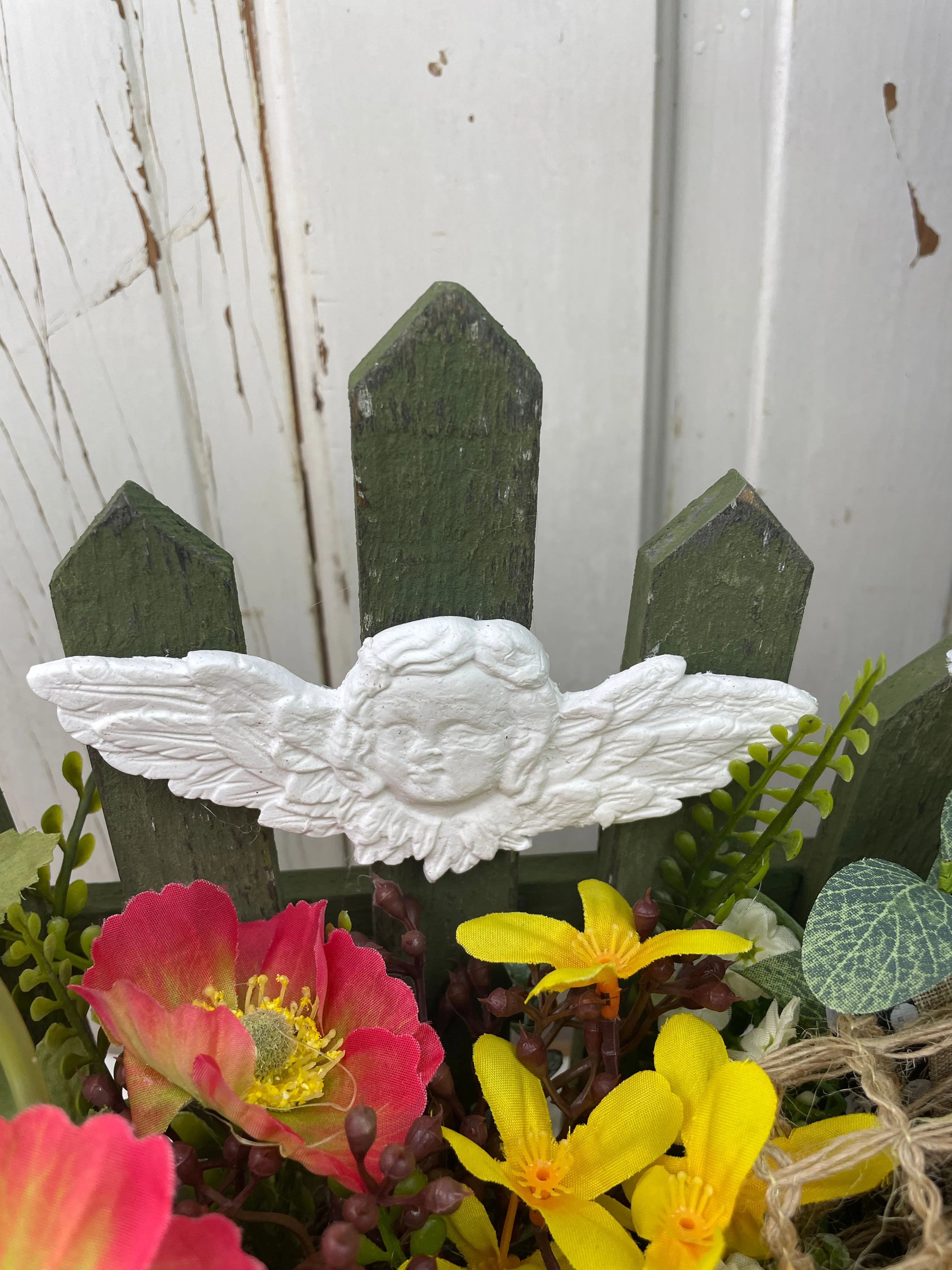Bright Spring floral centerpiece