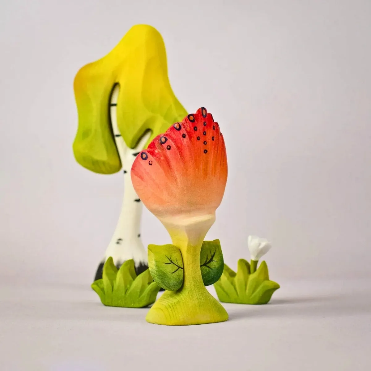 BumbuToys Wooden Plant Figure - Flower - Spring, Perla