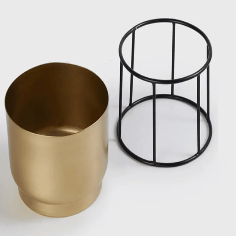 Elsa Gols Planter With Stand