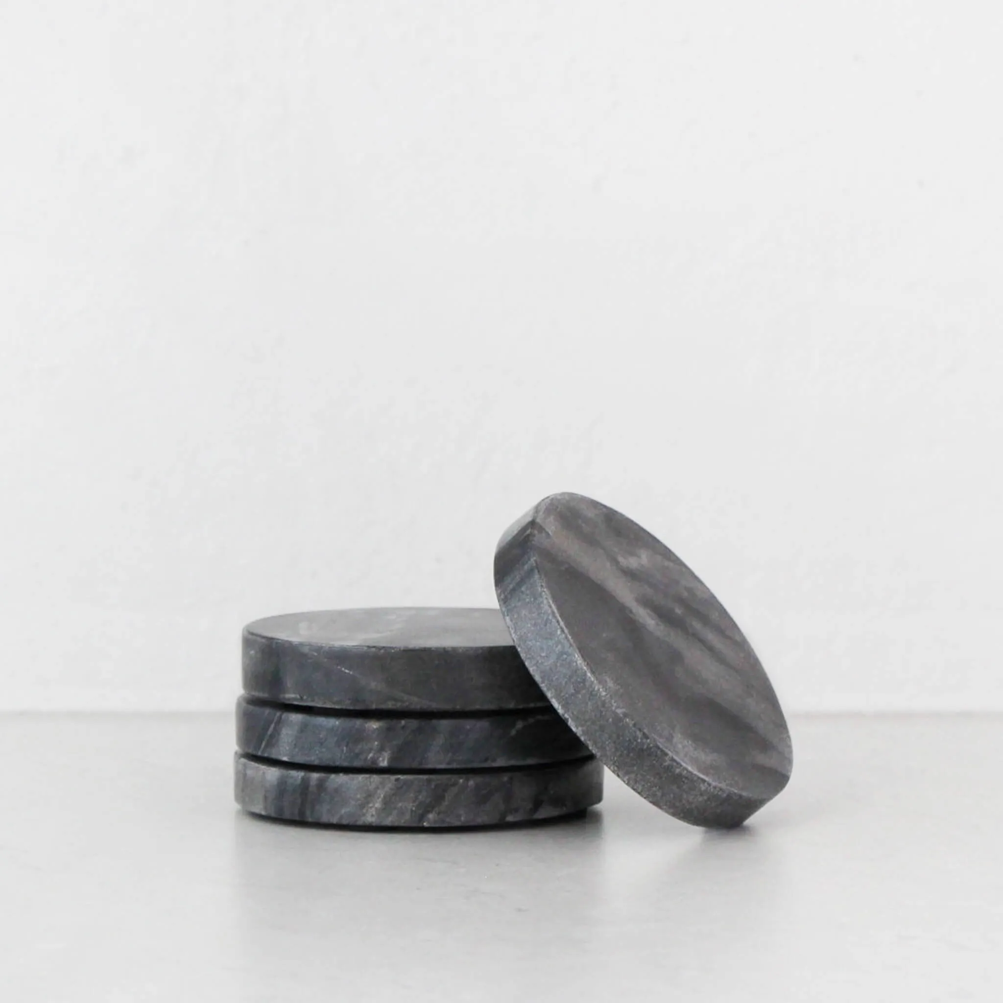 NEO ROUND MARBLE COASTER  |  SET OF 4  |  GREY MARBLE