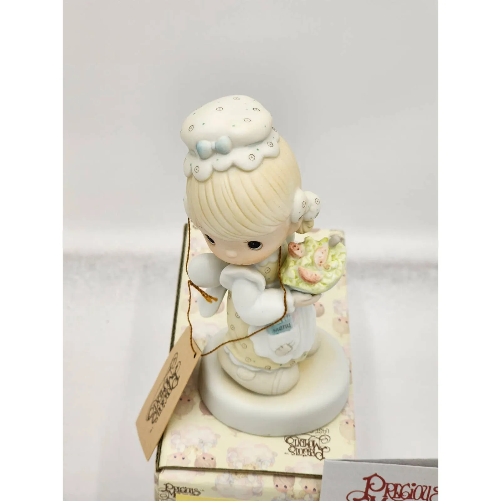 Precious Moments Figurine There Is Joy In Serving Jesus E-7157 Vintage Box Tags