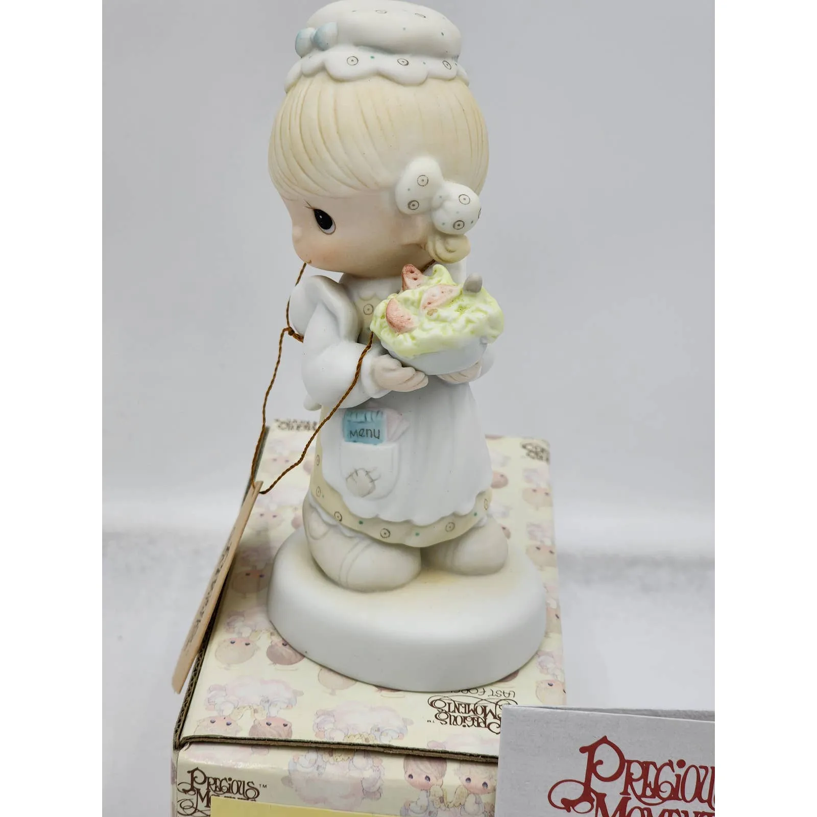 Precious Moments Figurine There Is Joy In Serving Jesus E-7157 Vintage Box Tags