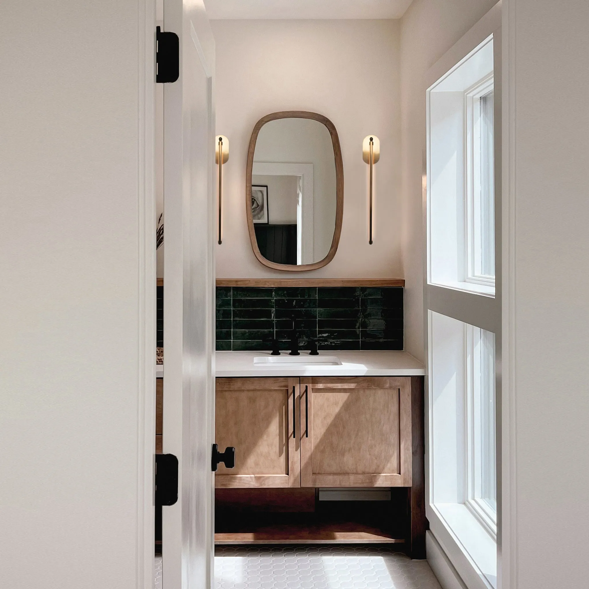 RAY SLIM Wall Sconce