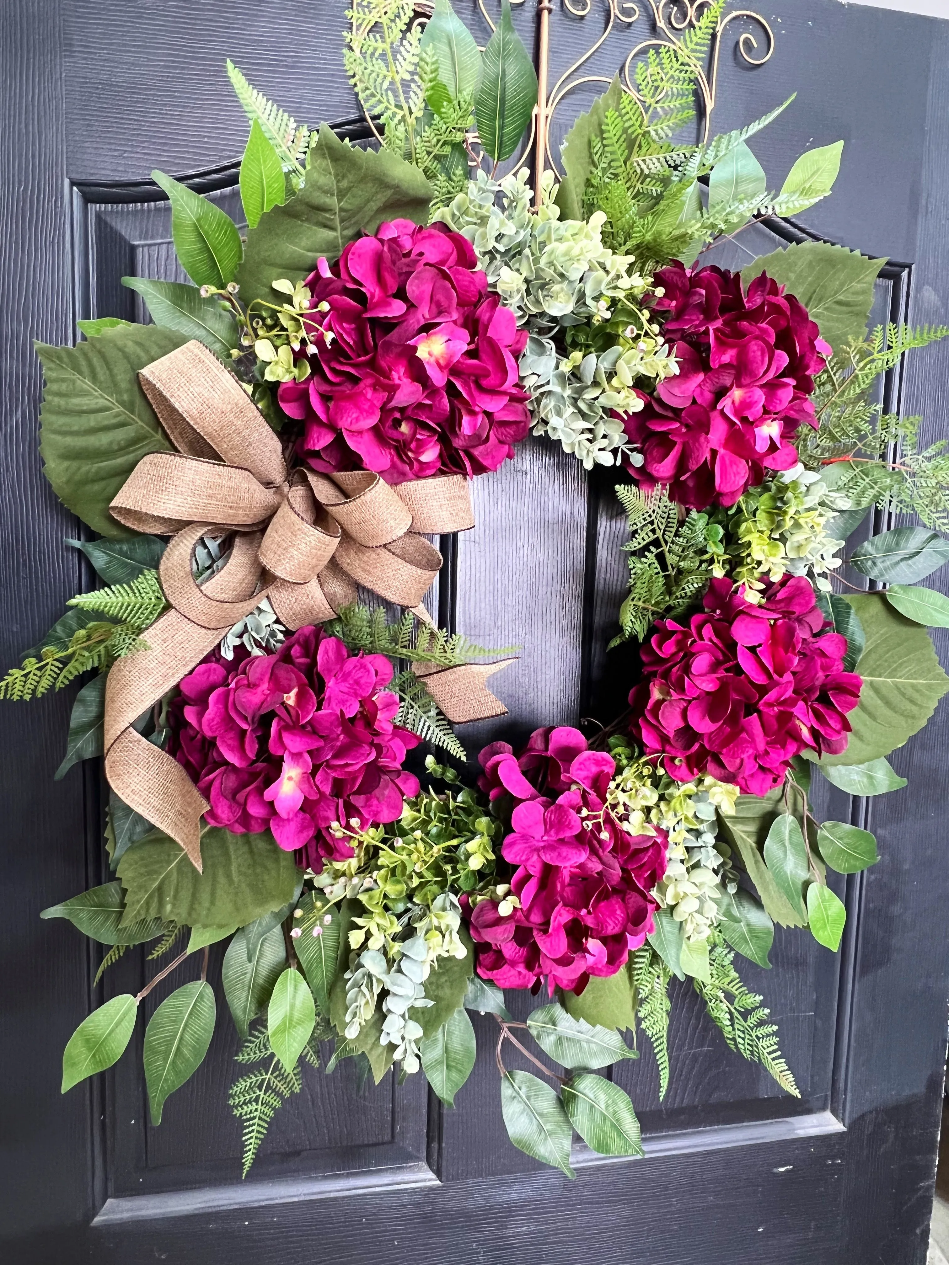 Vibrant Hydrangea Wreath | Magenta Hydrangea wreath