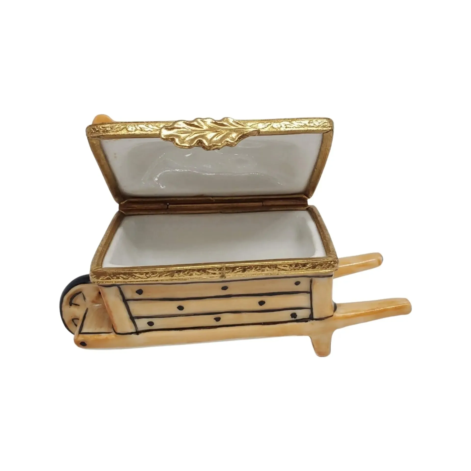 Wheel Barrow: Fruits